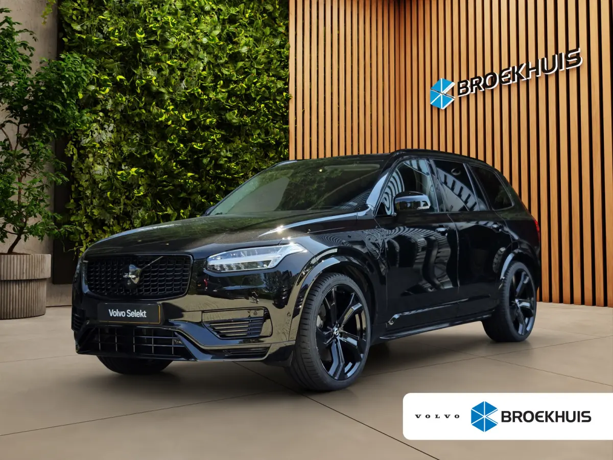 2.0 T8 Recharge AWD Ultra Dark Black | Full Option! | Trekhaak | Luchtvering | Bowers&Wilkins | Massage/ventilatie