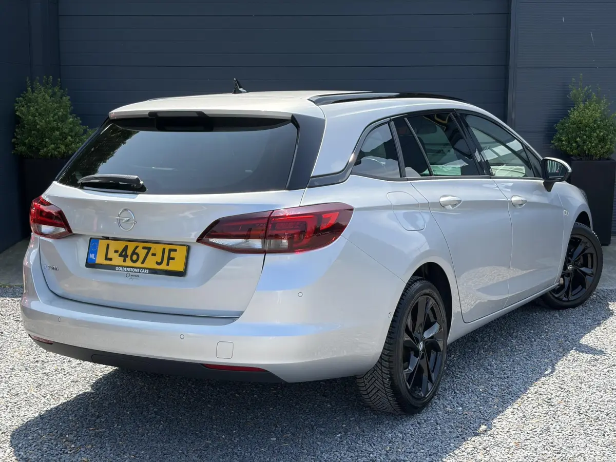 1.2 Ultimate 146pk,Camera,Keyless,Carplay,6 Bak,Afn Trekhaak,Stoelverw,Lm velgen,Alcantara-Leder,Dealer Onderhouden,Clima,Cruise,Dodehoek,Rijstrooksensor,N.A.P,PDc V+A,Apk tot 07-2028