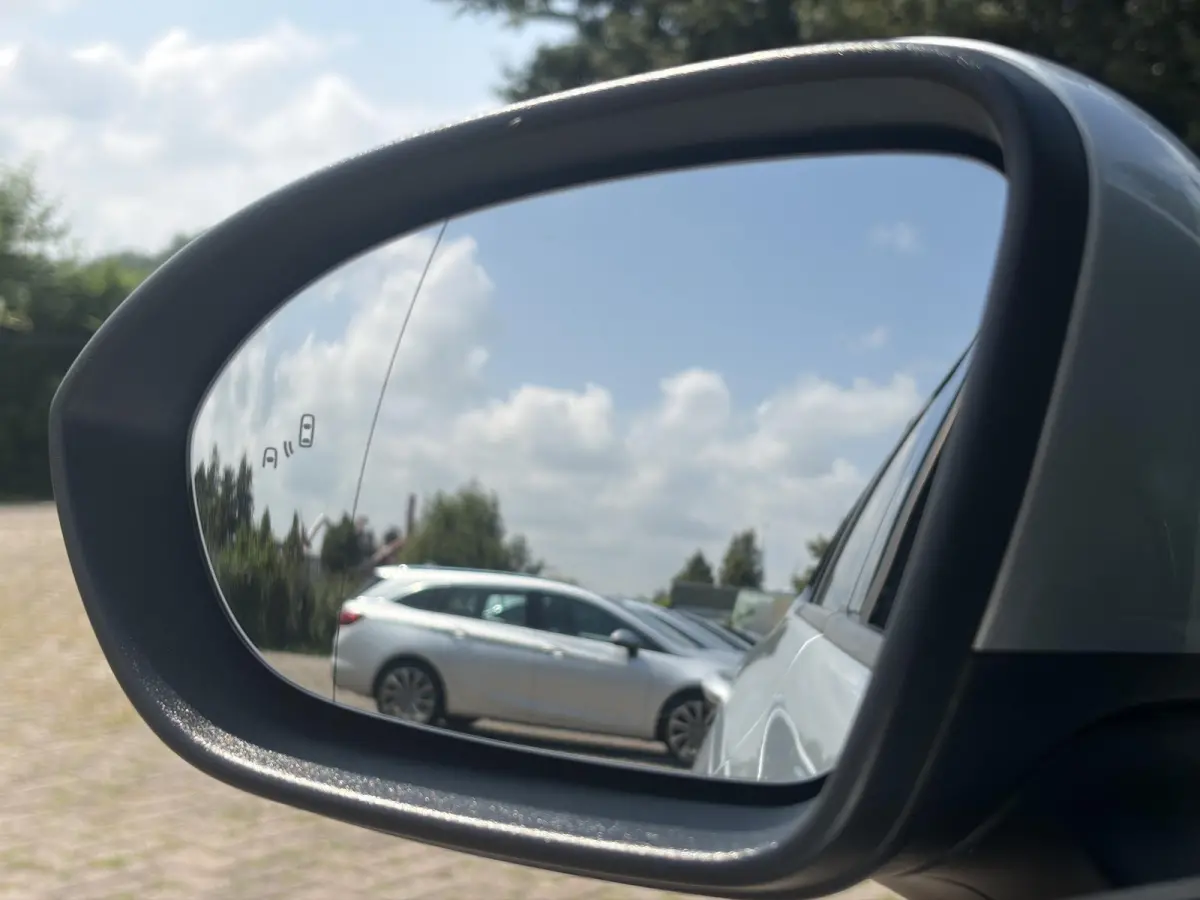 1.2 Ultimate 146pk,Camera,Keyless,Carplay,6 Bak,Afn Trekhaak,Stoelverw,Lm velgen,Alcantara-Leder,Dealer Onderhouden,Clima,Cruise,Dodehoek,Rijstrooksensor,N.A.P,PDc V+A,Apk tot 07-2028