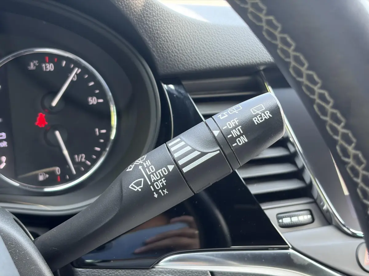 1.2 Ultimate 146pk,Camera,Keyless,Carplay,6 Bak,Afn Trekhaak,Stoelverw,Lm velgen,Alcantara-Leder,Dealer Onderhouden,Clima,Cruise,Dodehoek,Rijstrooksensor,N.A.P,PDc V+A,Apk tot 07-2028
