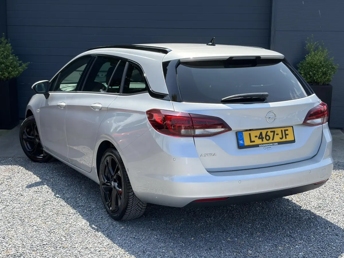 1.2 Ultimate 146pk,Camera,Keyless,Carplay,6 Bak,Afn Trekhaak,Stoelverw,Lm velgen,Alcantara-Leder,Dealer Onderhouden,Clima,Cruise,Dodehoek,Rijstrooksensor,N.A.P,PDc V+A,Apk tot 07-2028