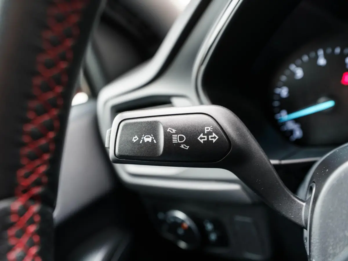 1.0 125pk EcoBoost ST Line Business | Carplay | 2x PDC | Adaptieve cruise | 18" Velgen
