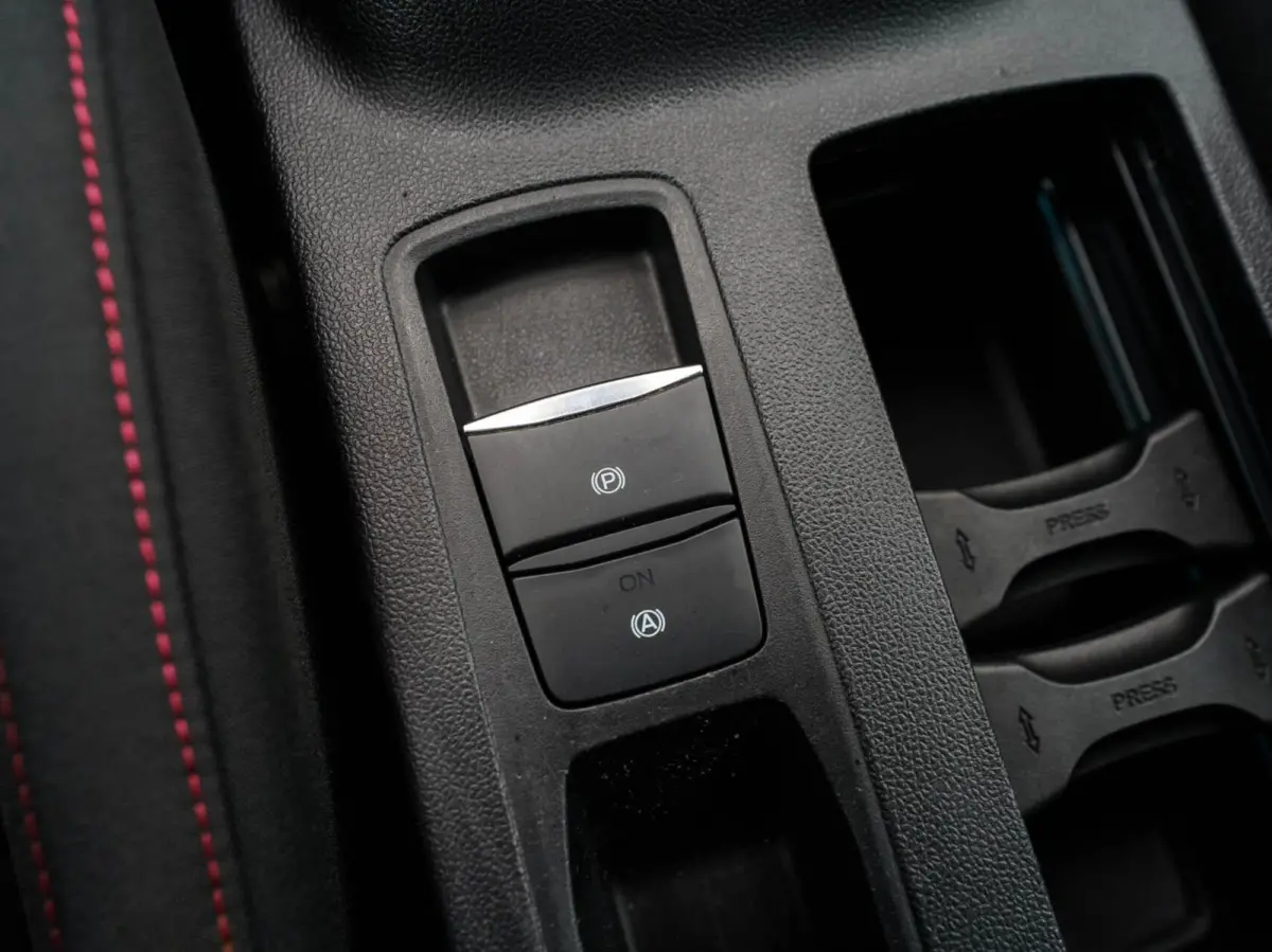 1.0 125pk EcoBoost ST Line Business | Carplay | 2x PDC | Adaptieve cruise | 18" Velgen