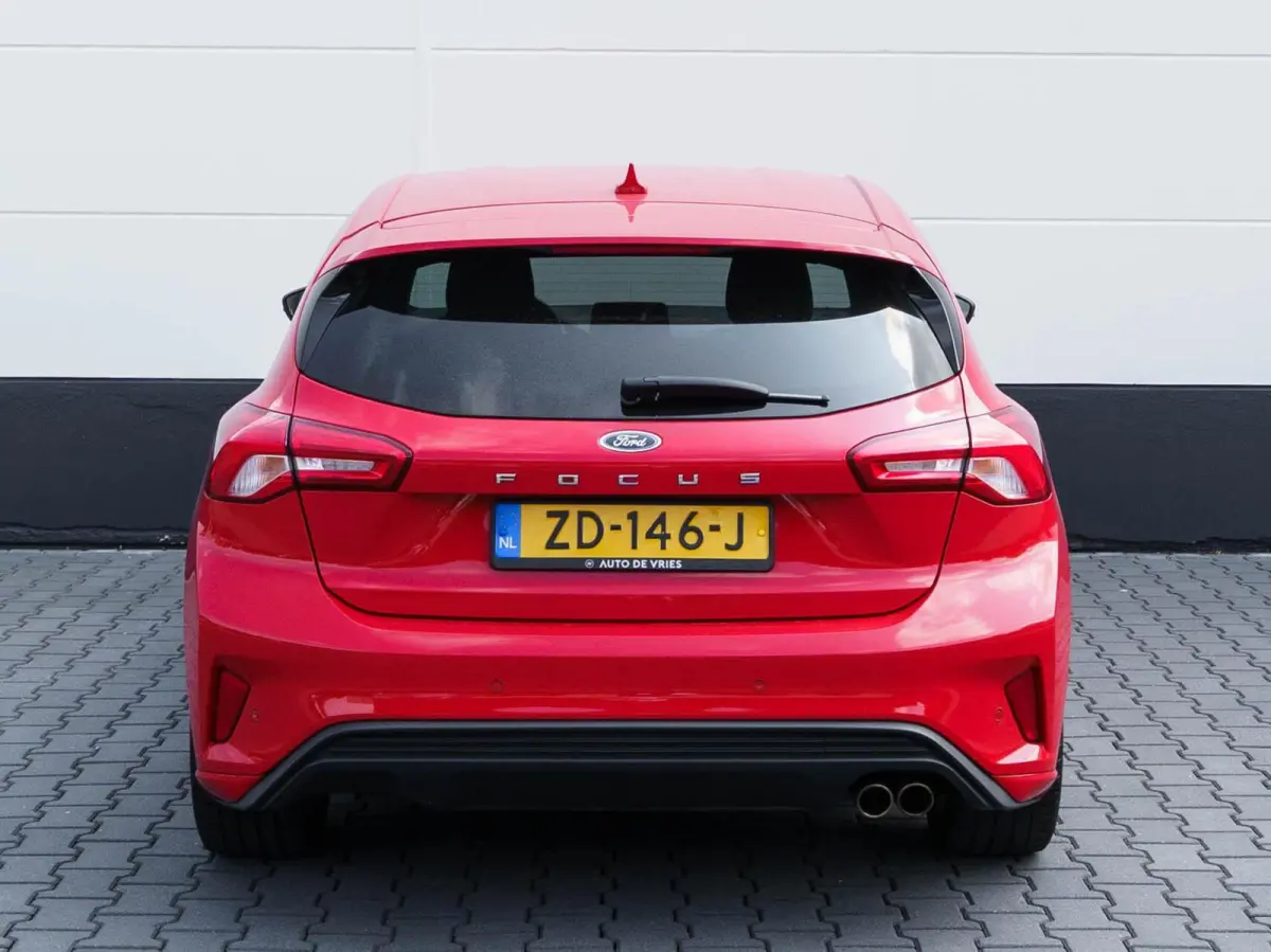 1.0 125pk EcoBoost ST Line Business | Carplay | 2x PDC | Adaptieve cruise | 18" Velgen