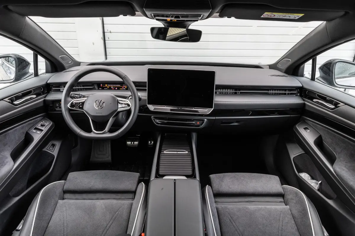 Pro Limited Edition 286pk 77 kWh | Stoelmassage | Exterieur Pakket | Trekhaak