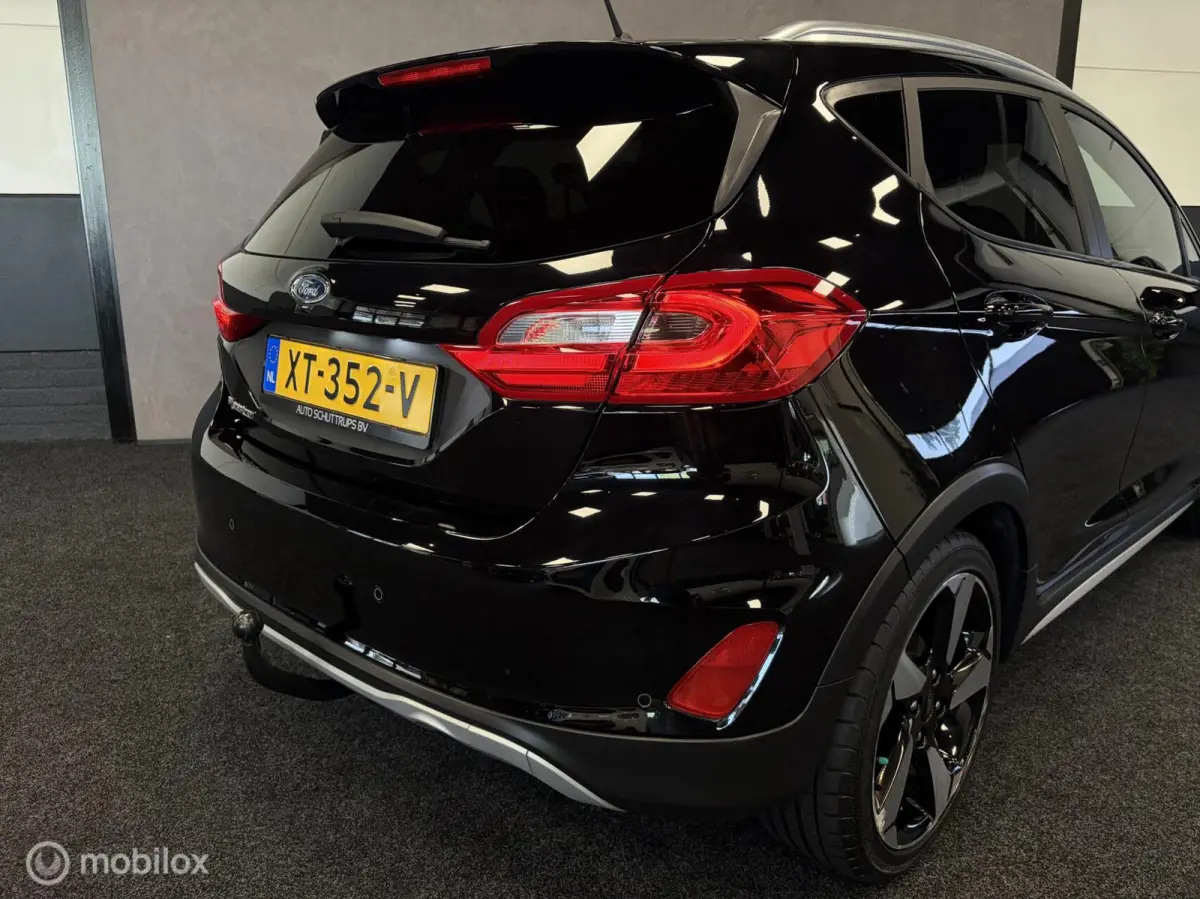 1.0 EcoBoost Active STOELVERW. / CLIMA / CRUISE / NAVI / BLUETOOTH / CARPLAY MEDIA /