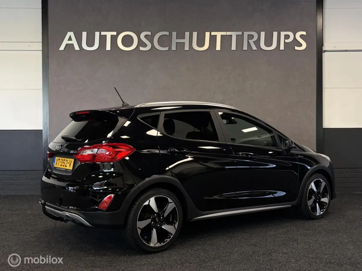 1.0 EcoBoost Active STOELVERW. / CLIMA / CRUISE / NAVI / BLUETOOTH / CARPLAY MEDIA /