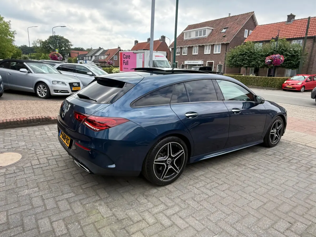 180 Business Solution AMG, Panoramadak,Navigatie,Stoelverwarming,Climate control