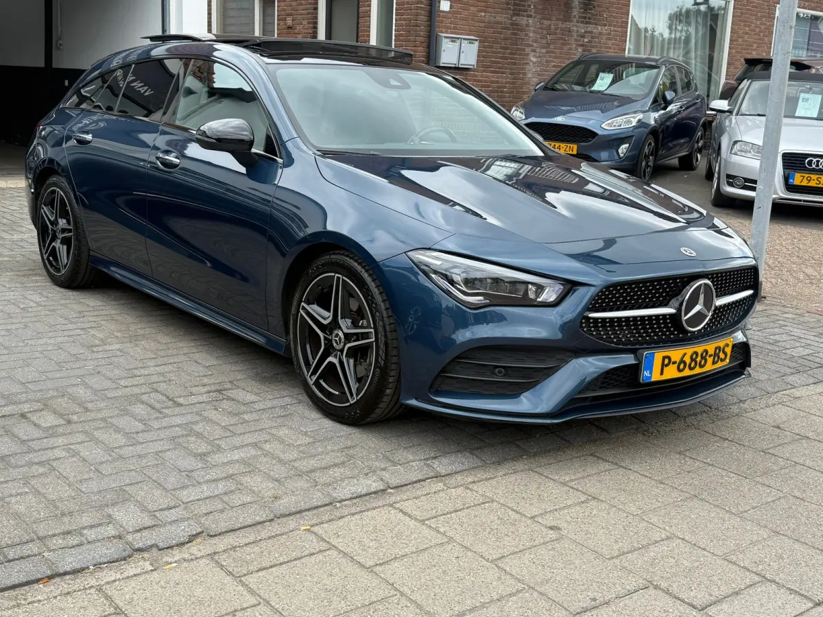180 Business Solution AMG, Panoramadak,Navigatie,Stoelverwarming,Climate control