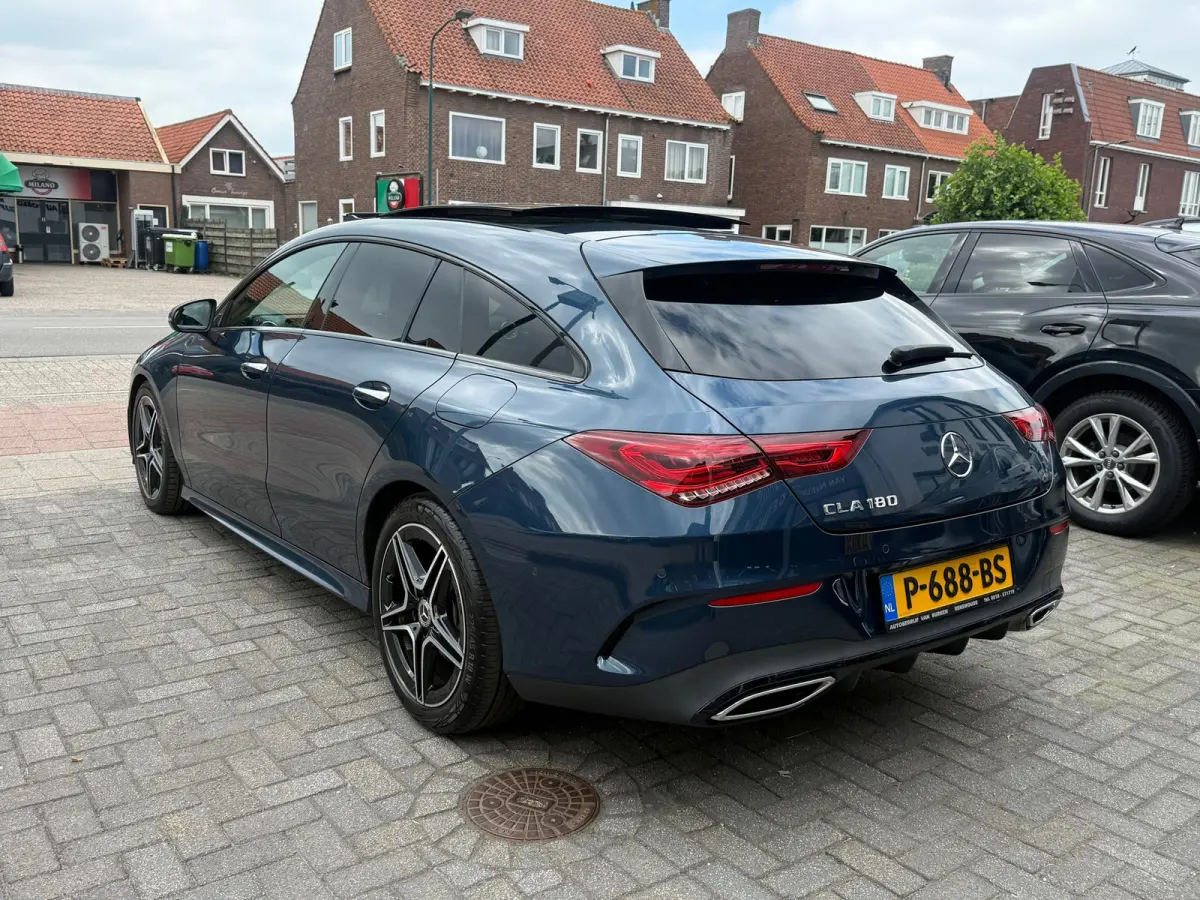 180 Business Solution AMG, Panoramadak,Navigatie,Stoelverwarming,Climate control