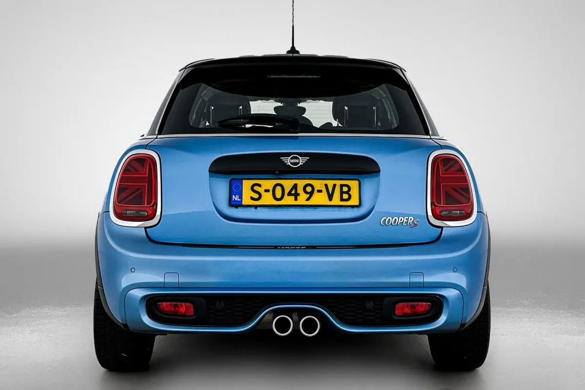 2.0 Cooper S Chili LAGE KM!! | 192PK | Carplay | JCW Stuur | AchterCam | Goed onderH | Etc