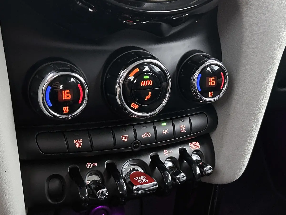 2.0 Cooper S Chili LAGE KM!! | 192PK | Carplay | JCW Stuur | AchterCam | Goed onderH | Etc