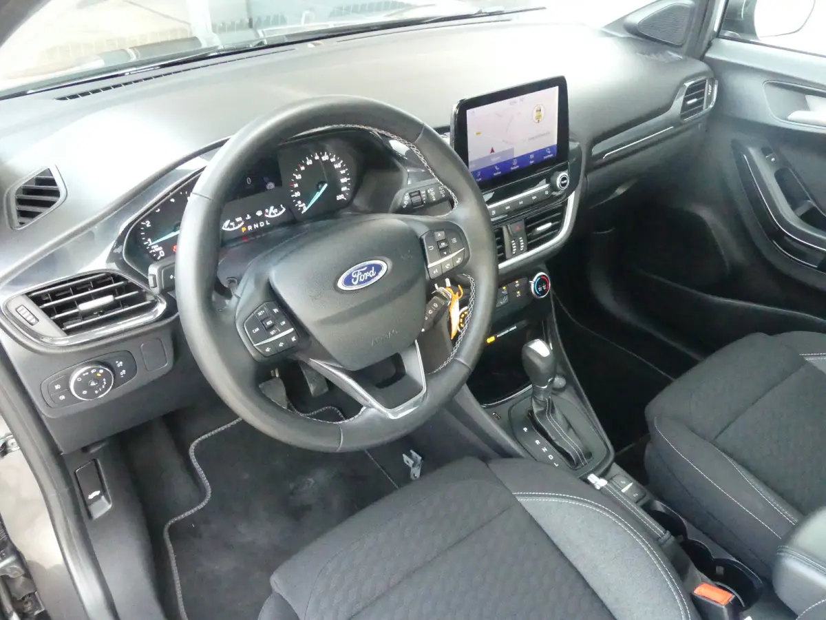 1.0 EcoBoost Titanium | CAMERA | PARKEERSENSOREN V+A | CRUISE | APPLE CARPLAY / ANDROID AUTO | NAVI | LMV 17" | LED |