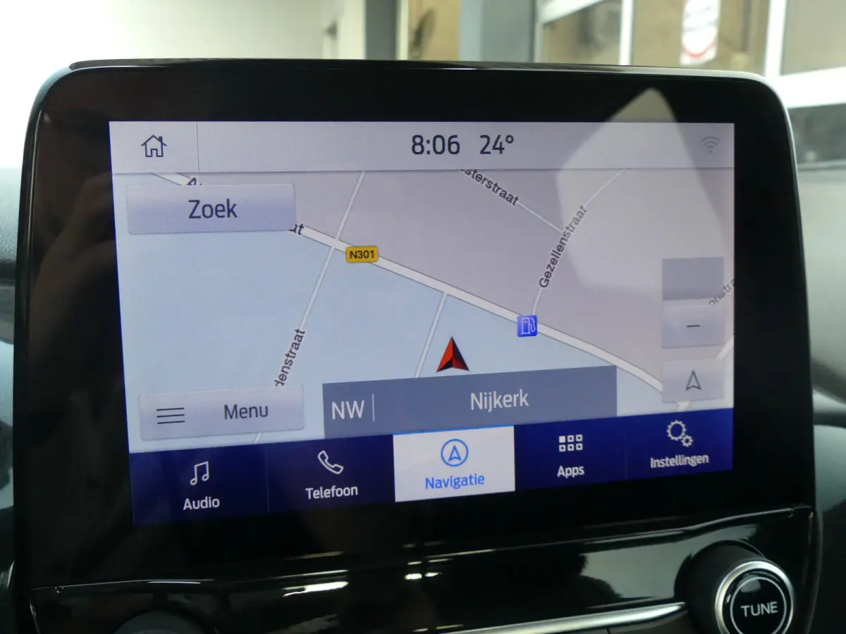 1.0 EcoBoost Titanium | CAMERA | PARKEERSENSOREN V+A | CRUISE | APPLE CARPLAY / ANDROID AUTO | NAVI | LMV 17" | LED |