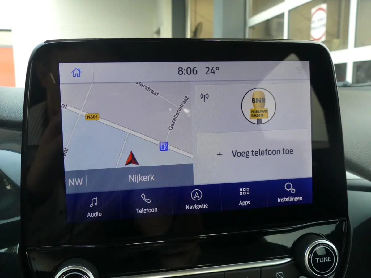 1.0 EcoBoost Titanium | CAMERA | PARKEERSENSOREN V+A | CRUISE | APPLE CARPLAY / ANDROID AUTO | NAVI | LMV 17" | LED |