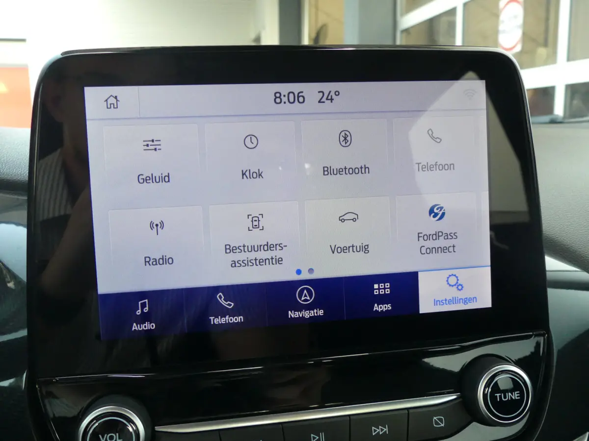 1.0 EcoBoost Titanium | CAMERA | PARKEERSENSOREN V+A | CRUISE | APPLE CARPLAY / ANDROID AUTO | NAVI | LMV 17" | LED |