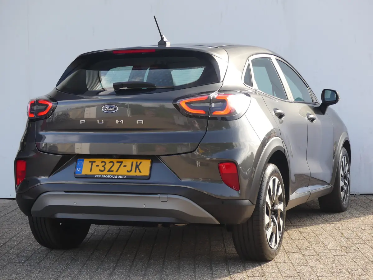 1.0 EcoBoost Titanium | CAMERA | PARKEERSENSOREN V+A | CRUISE | APPLE CARPLAY / ANDROID AUTO | NAVI | LMV 17" | LED |