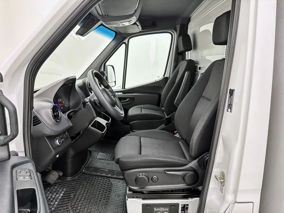 315 1.9 CDI L3 Bakwagen met Laaklep Camera dHollandia Carplay Cruise control