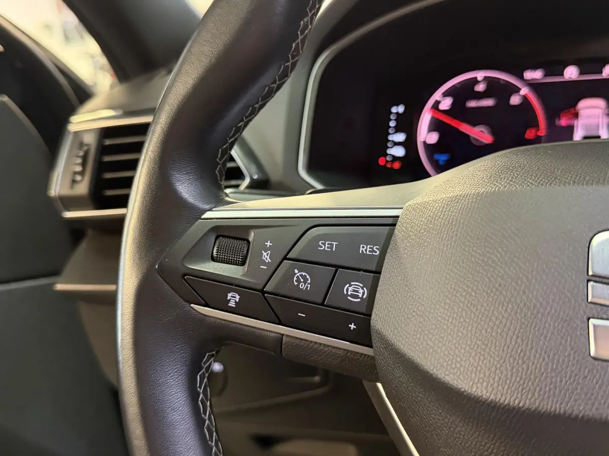1.4 TSI e-Hybrid PHEV Xcellence 19"/Trekhaak/Camera/Keyless/Elektrische klep/Stoelverwarming v+a