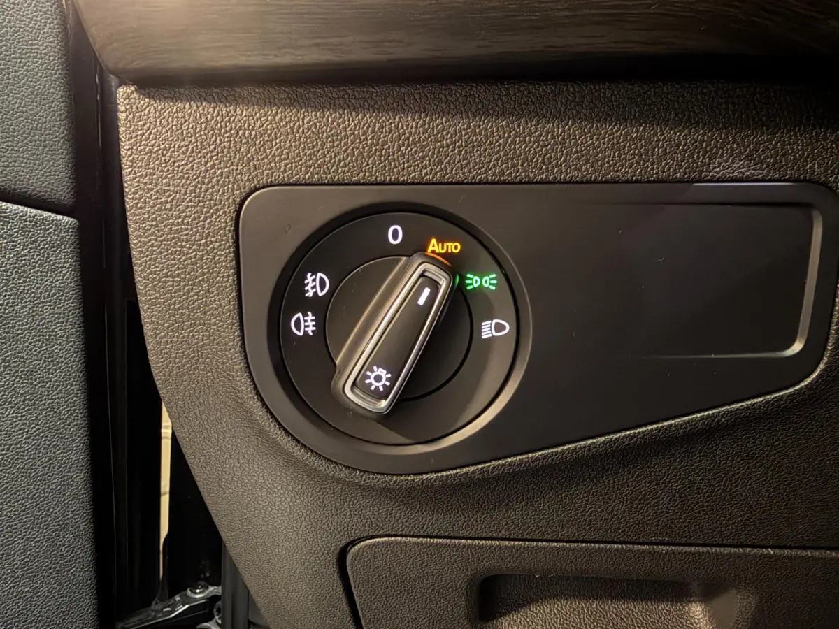 1.4 TSI e-Hybrid PHEV Xcellence 19"/Trekhaak/Camera/Keyless/Elektrische klep/Stoelverwarming v+a