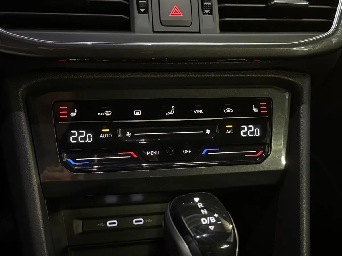 1.4 TSI e-Hybrid PHEV Xcellence 19"/Trekhaak/Camera/Keyless/Elektrische klep/Stoelverwarming v+a