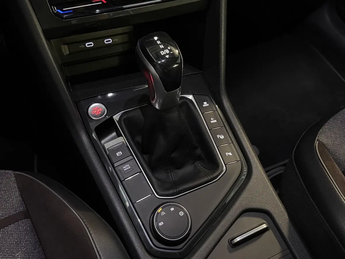1.4 TSI e-Hybrid PHEV Xcellence 19"/Trekhaak/Camera/Keyless/Elektrische klep/Stoelverwarming v+a