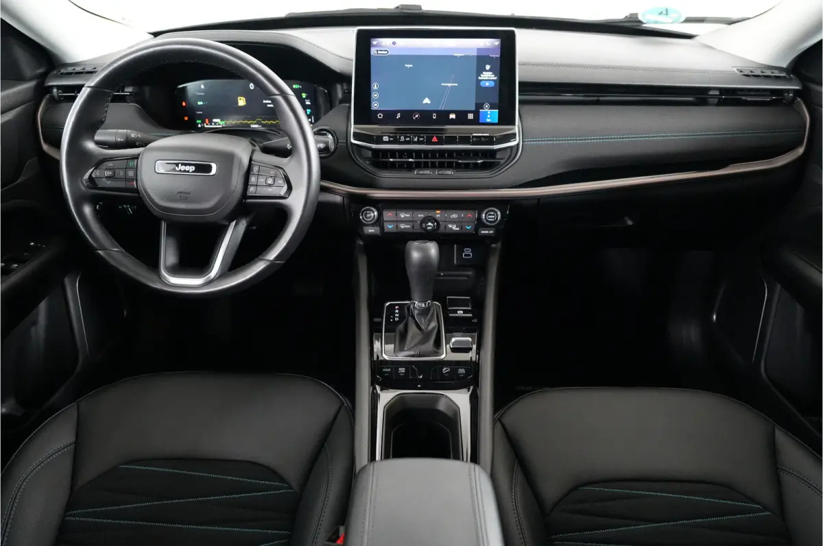 4xe 240 pk PHEV | ACC | Camera | Navi | Apple/Android | Stl. verw. | Lane assist |