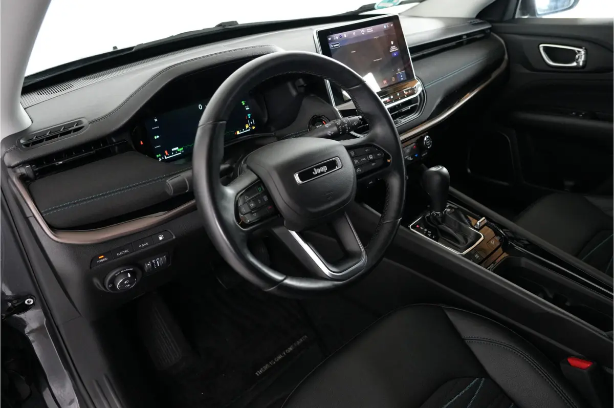 4xe 240 pk PHEV | ACC | Camera | Navi | Apple/Android | Stl. verw. | Lane assist |