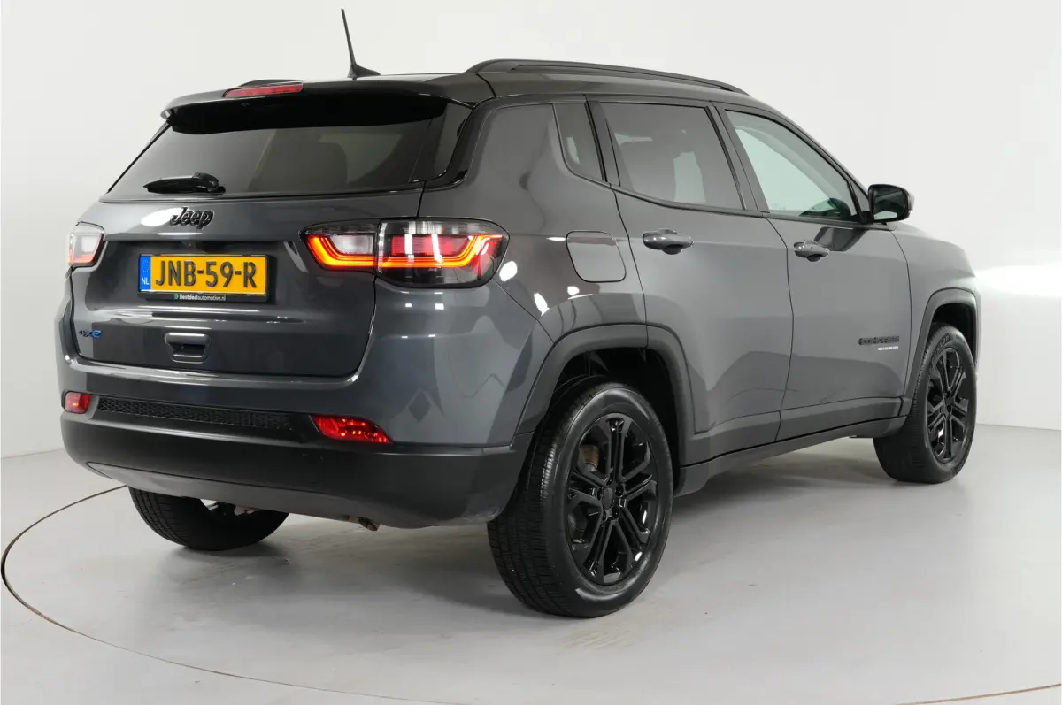 4xe 240 pk PHEV | ACC | Camera | Navi | Apple/Android | Stl. verw. | Lane assist |
