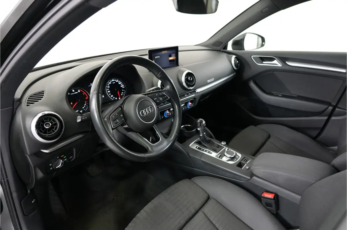 35 TFSI CoD Design Pro Line Plus | Trekhaak | Stl. verw. | Climate | PDC | LED |