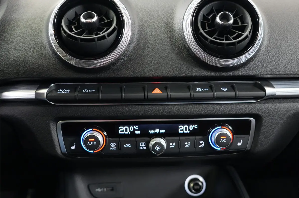 35 TFSI CoD Design Pro Line Plus | Trekhaak | Stl. verw. | Climate | PDC | LED |