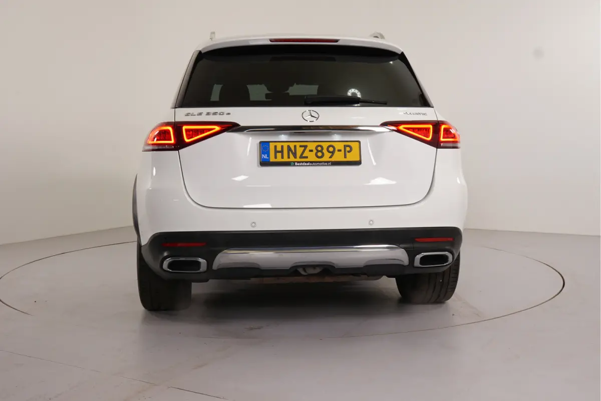 350e 4MATIC 330 pk PHEV | Trekhaak | Stl. verw. | Camera | El. achterklep | Sfeerverlichting |