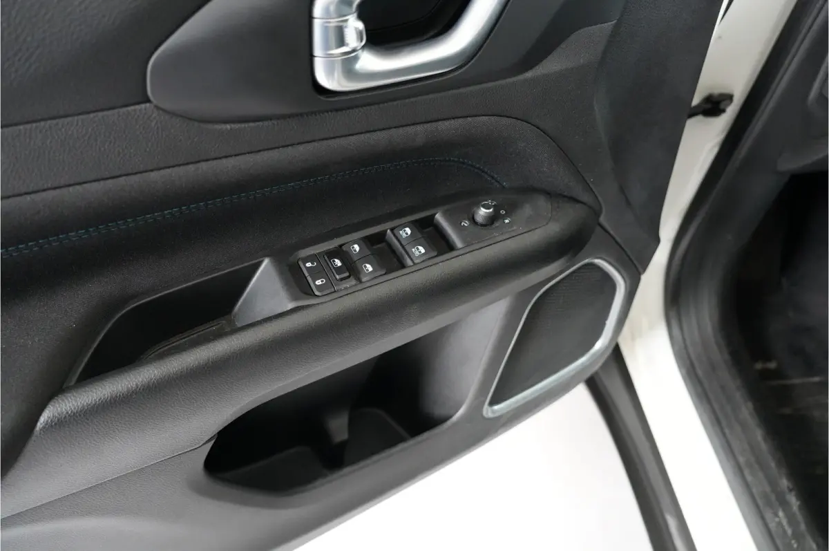 4xe 240 pk PHEV | ACC | Camera | Navi | Apple/Android | Lane assist |