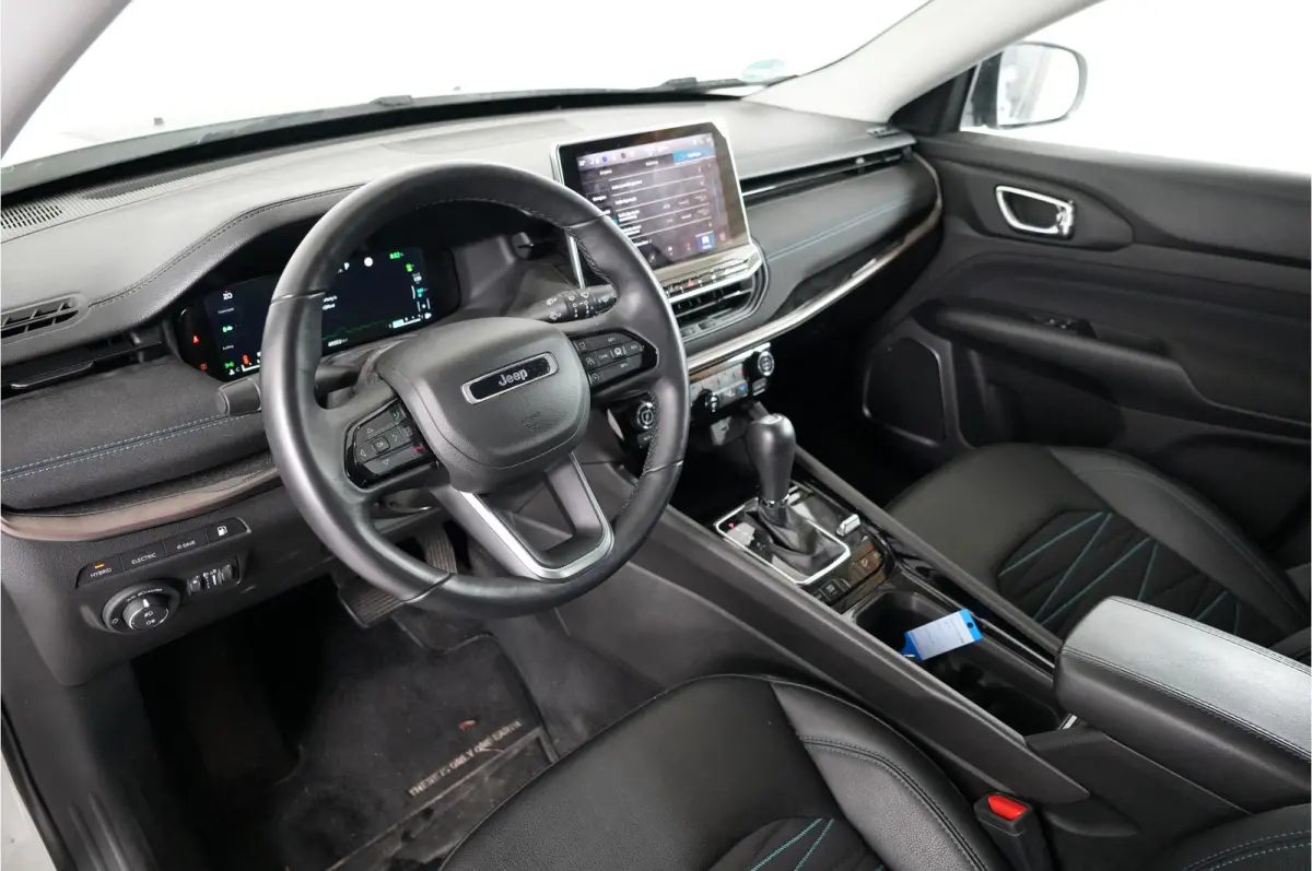 4xe 240 pk PHEV | ACC | Camera | Navi | Apple/Android | Lane assist |