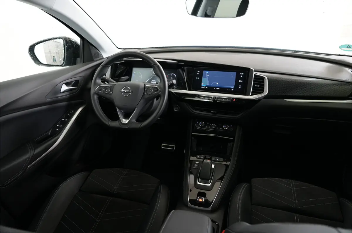 1.6 Turbo GS Line 225 pk PHEV | SOH 100% | 360 Cam | Stl. verw. | El. achterklep | Adaptive Cruise |