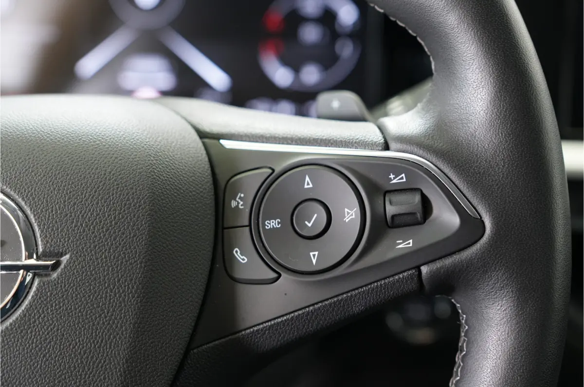 1.6 Turbo GS Line 225 pk PHEV | SOH 100% | 360 Cam | Stl. verw. | El. achterklep | Adaptive Cruise |