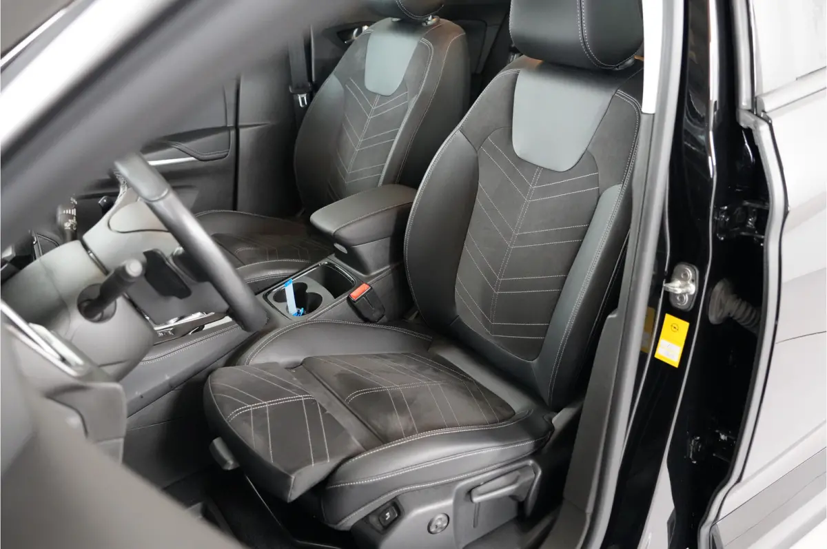 1.6 Turbo GS Line 225 pk PHEV | SOH 99% | 360 Cam | Stl. verw. | El. achterklep | Adaptive Cruise |