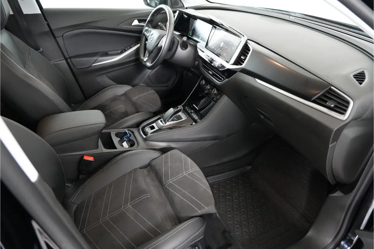 1.6 Turbo GS Line 225 pk PHEV | SOH 99% | 360 Cam | Stl. verw. | El. achterklep | Adaptive Cruise |
