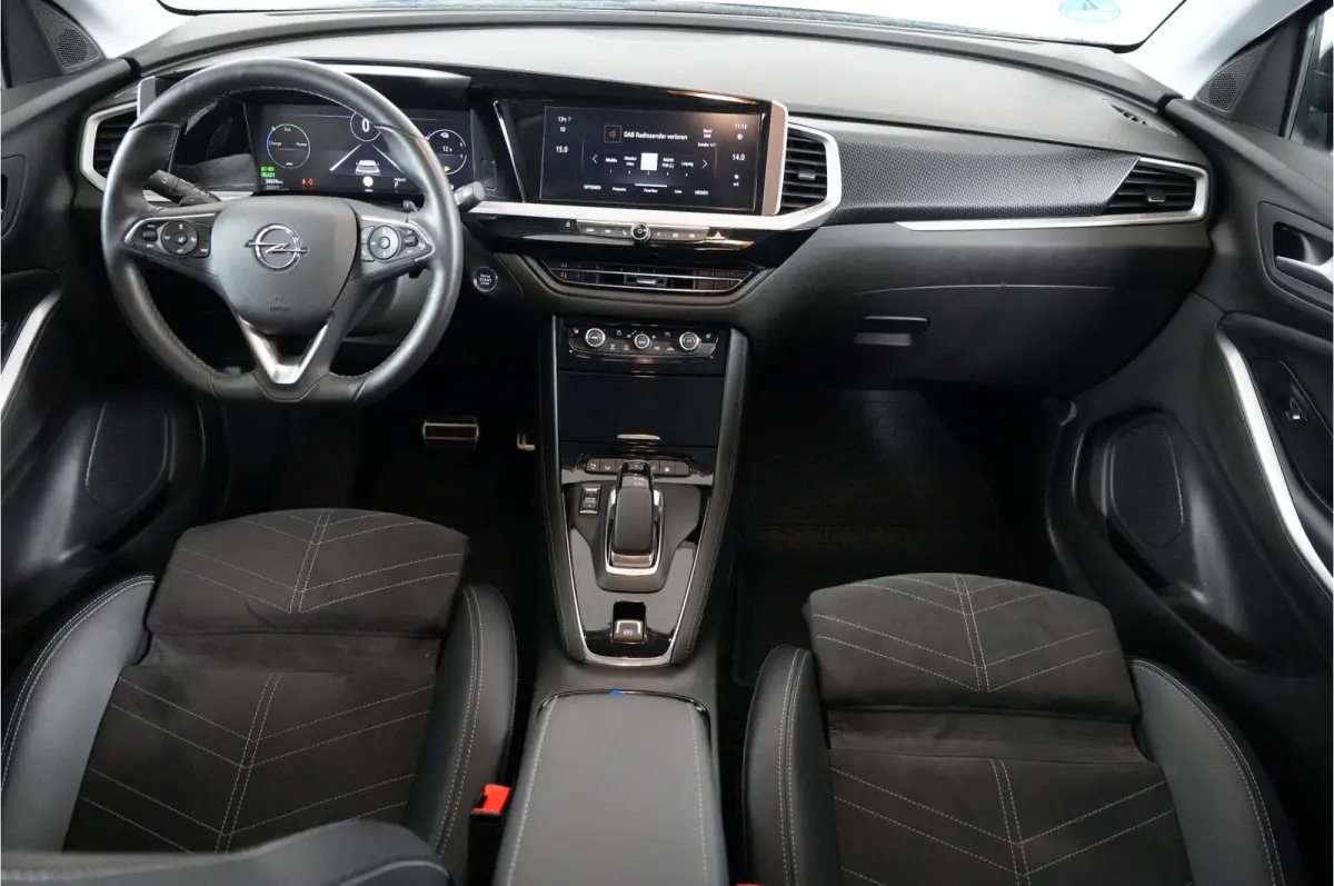 1.6 Turbo GS Line 225 pk PHEV | SOH 99% | 360 Cam | Stl. verw. | El. achterklep | Adaptive Cruise |