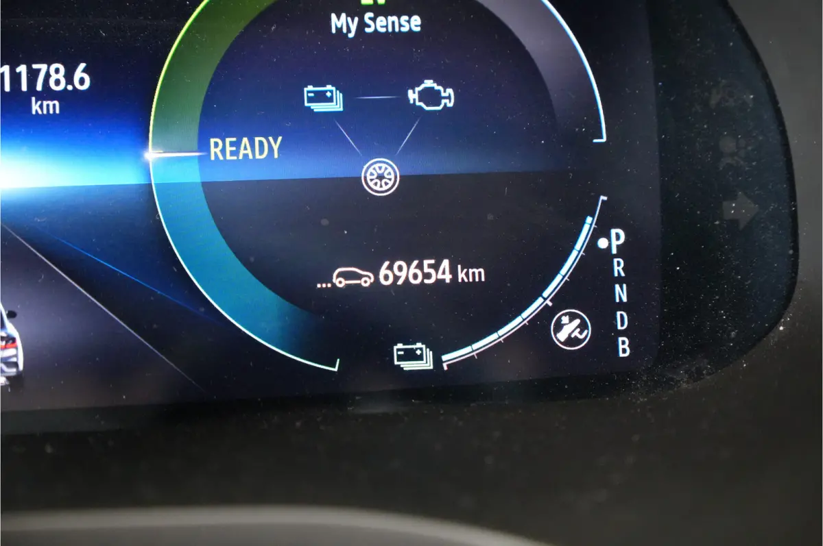 1.6 E-Tech Hybrid 145 Esprit Alpine | Stl. verw. | Camera | Keyless | Apple/Android |