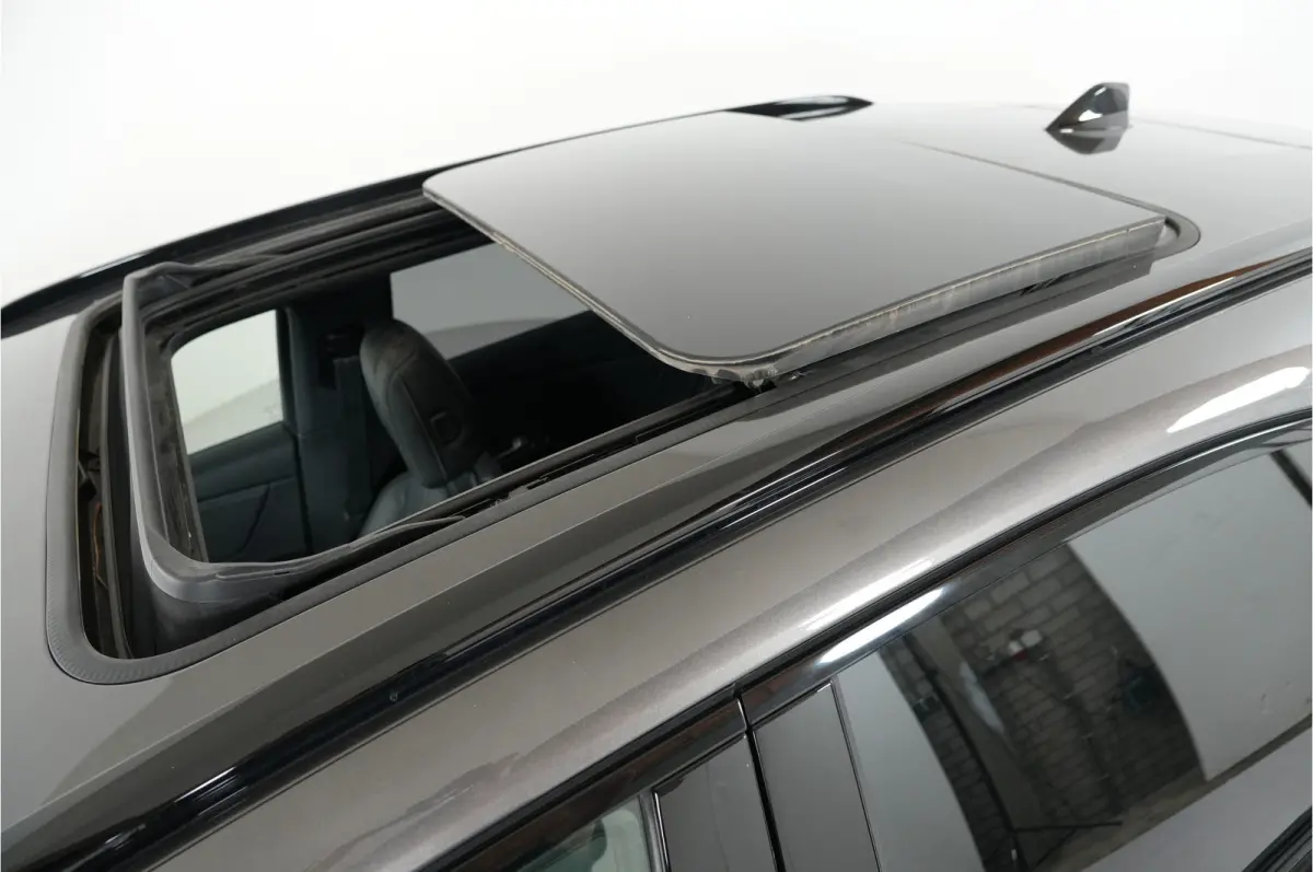 E-Tense 4x4 Opéra 360 pk PHEV | SOH 93.5% | Pano | Massage | Nachtzicht | Focal | 360° Cam | Nappa |
