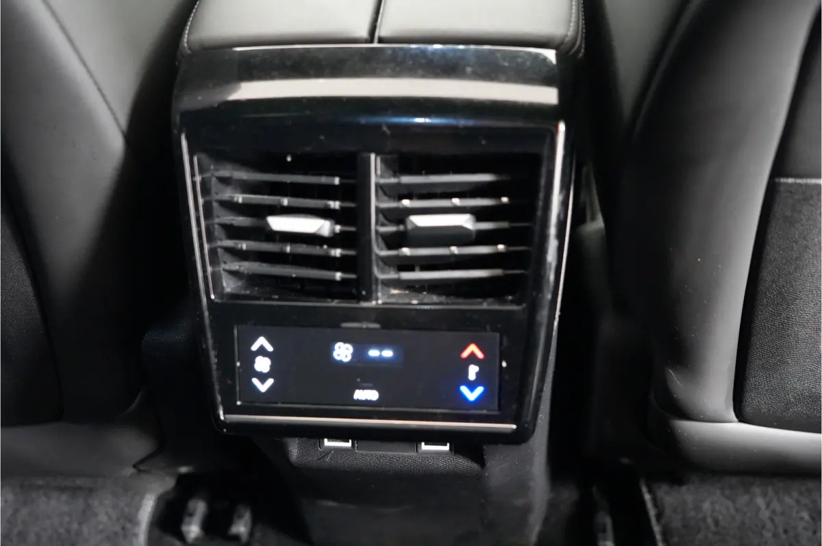 E-Tense 4x4 Opéra 360 pk PHEV | SOH 93.5% | Pano | Massage | Nachtzicht | Focal | 360° Cam | Nappa |