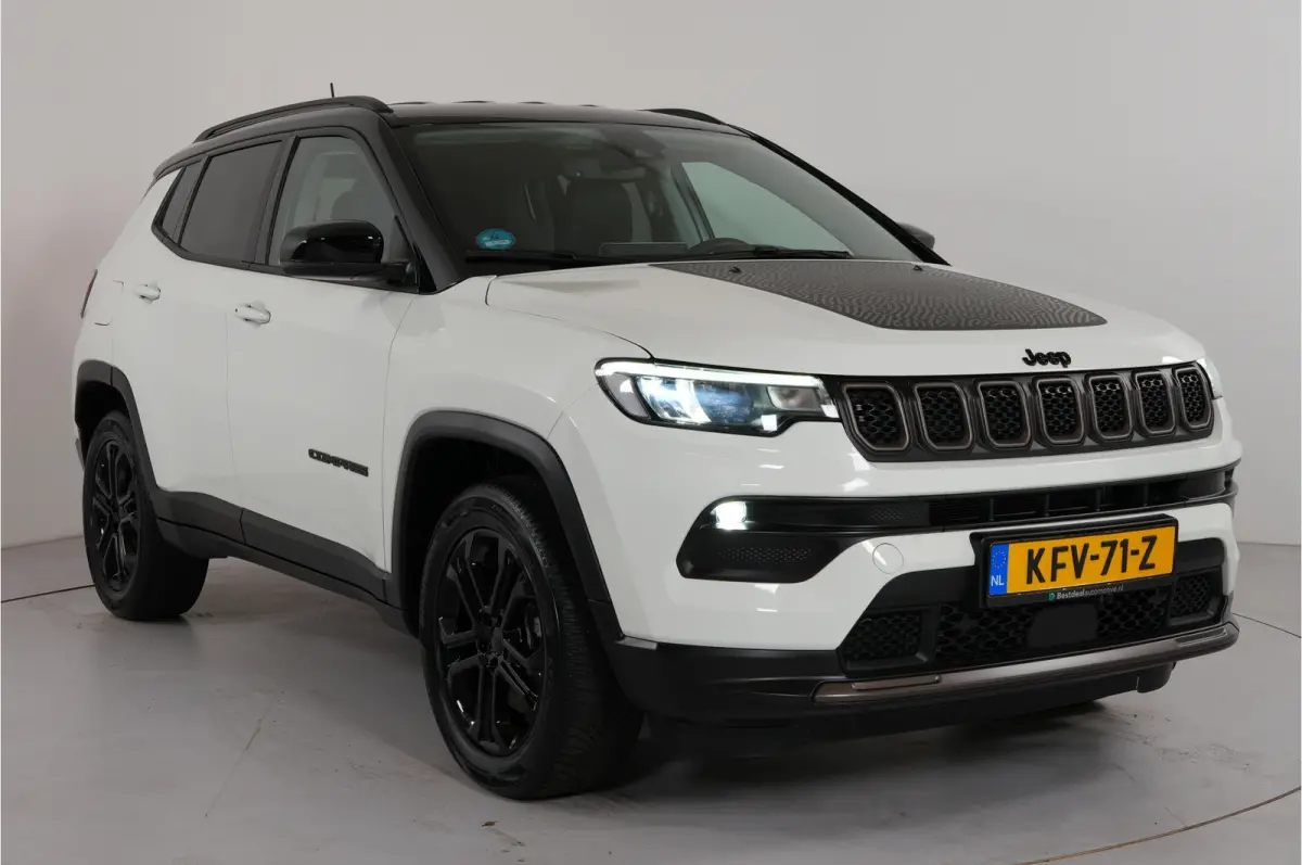 4xe 240 pk PHEV | ACC | Camera | Navi | Apple/Android | Stl. verw. | Lane assist |