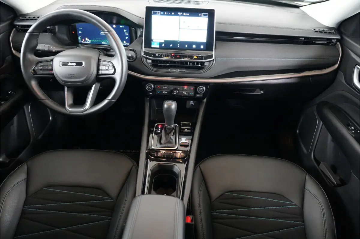 4xe 240 pk PHEV | ACC | Camera | Navi | Apple/Android | Stl. verw. | Lane assist |