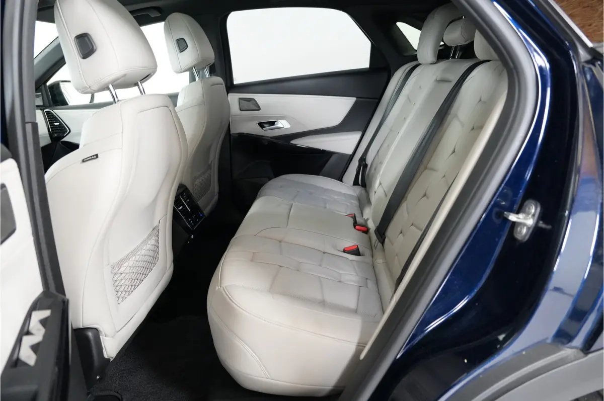 E-Tense 4x4 La Première 360 pk PHEV | SOH 96% | Pano | Massage | Nachtzicht | Focal | 360° Cam | Nappa |