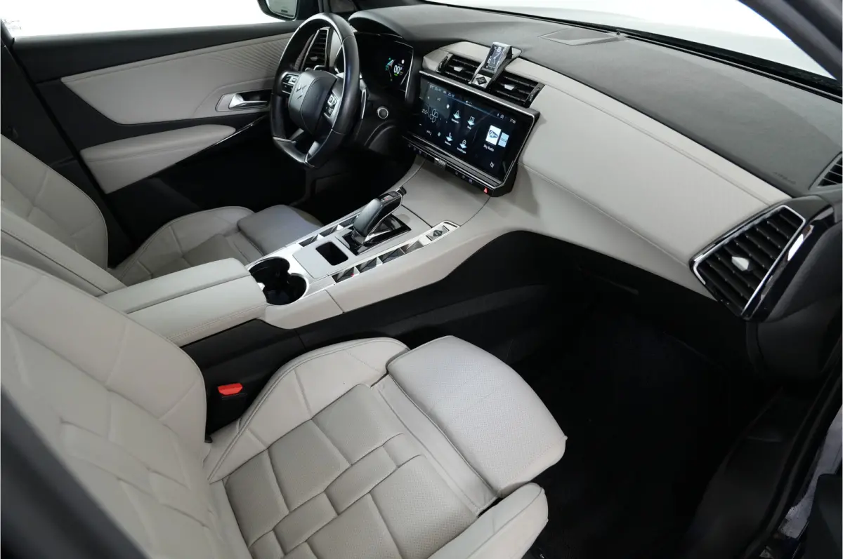 E-Tense 4x4 La Première 360 pk PHEV | SOH 96% | Pano | Massage | Nachtzicht | Focal | 360° Cam | Nappa |