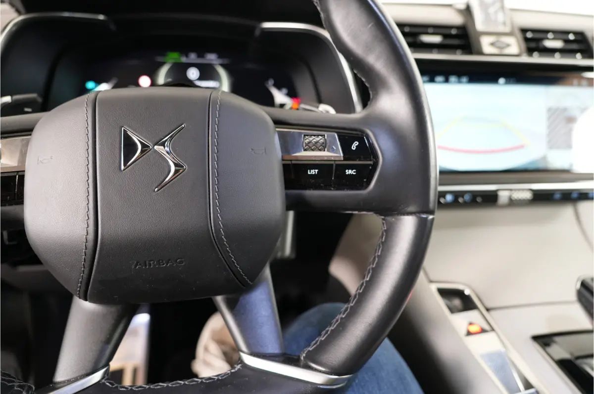 E-Tense 4x4 La Première 360 pk PHEV | SOH 96% | Pano | Massage | Nachtzicht | Focal | 360° Cam | Nappa |