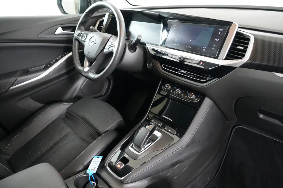 1.6 Turbo GS Line 225 pk PHEV | SOH 100% | Trekhaak | Leder | 360 Cam | Stl. verw./verk. | El. achterklep  | Adaptive Cruise |