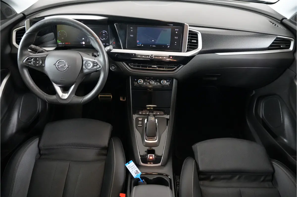 1.6 Turbo GS Line 225 pk PHEV | SOH 100% | Trekhaak | Leder | 360 Cam | Stl. verw./verk. | El. achterklep  | Adaptive Cruise |