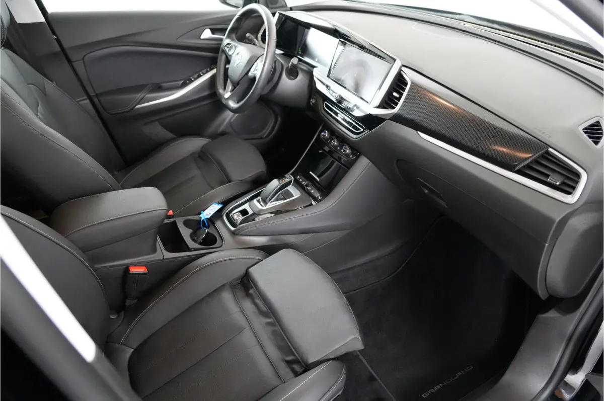 1.6 Turbo GS Line 225 pk PHEV | SOH 100% | Trekhaak | Leder | 360 Cam | Stl. verw./verk. | El. achterklep  | Adaptive Cruise |